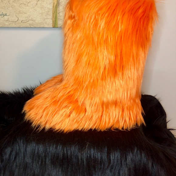 Women fur boots - Picture 2 of 2